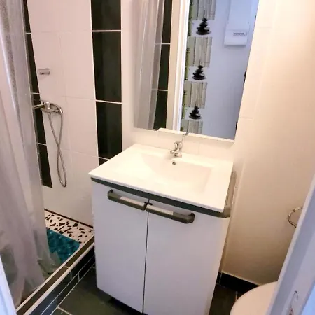 Appartement De 2 Chambres Avec Terrasse Amenagee A Dijon Apartamento Dijon