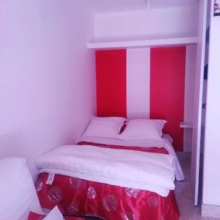 Appartement De 2 Chambres Avec Terrasse Amenagee A Dijon *